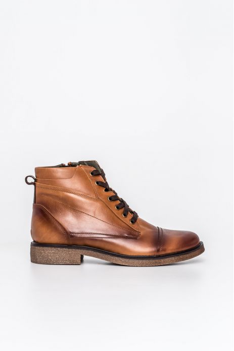 BOTÍN PIEL CORDONES