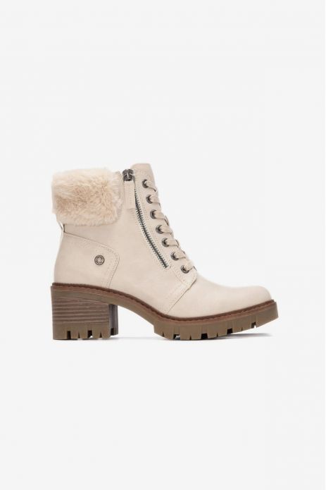 BOTÍN TACÓN DETALLE PELO