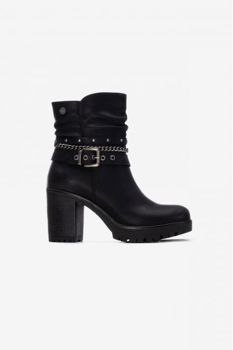 BOTÍN TACÓN DETALLE HEBILLA