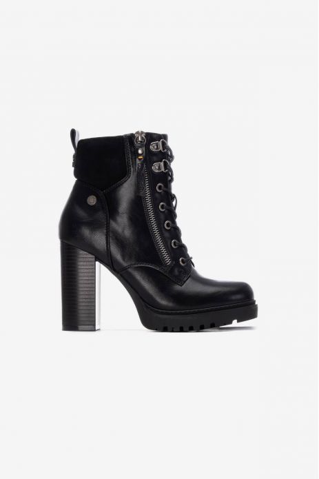 BOTÍN TACÓN CORDONES