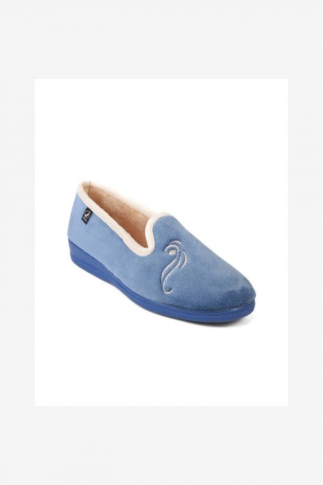ZAPATILLAS DE CASA CERRADAS