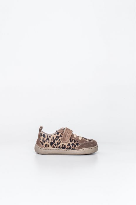 DEPORTIVO PIEL DETALLE...